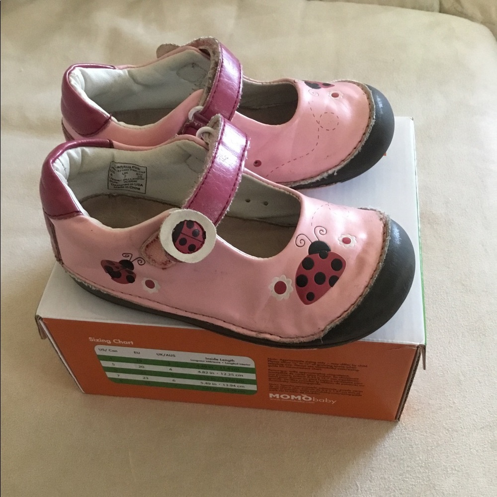Little girl shoes size 8